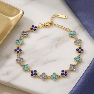 Pulseira Feminina de Aço Inoxidável da Moda com Diamantes Completos e Contas de Zircônia Multicoloridas. Disponível para Atacado - Product Image 6