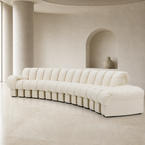 Canapé modulaire incurvé avec coussins moelleux segmentés, chaise longue en U, assise profonde au niveau du sol, pour salon, villa, appartement - Product Image 1
