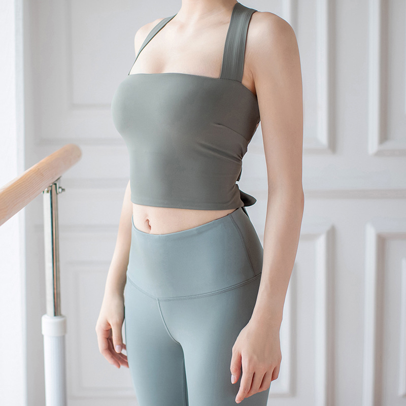 สีเขียวอ่อน