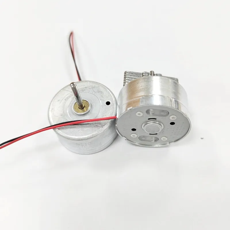 Özelleştirilmiş 300 Motor Mini küçük elektrik motorları 3v 6v düşük rpm 3000rpm DC fırçalı Motor DIY oyuncaklar için