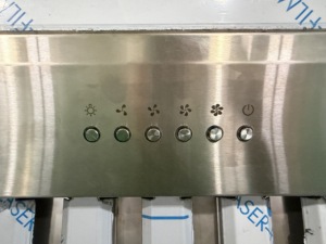 Hotte de cuisine compacte 34 pouces 900 CFM à 3 vitesses, moteur silencieux, conduit de cheminée, arrêt temporisé, commande tactile en acier inoxydable - Product Image 5