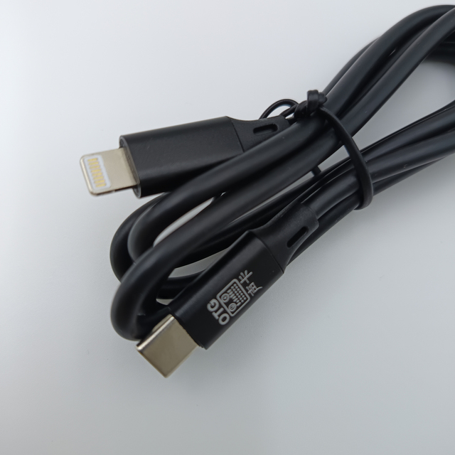 XPB High Quality Lightning Type-C Sound Card Cable Mobile Phone Adapter for Live Streaming Mobile Phone Adapter