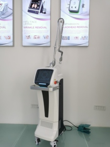 Máquina láser Co2 vertical Fraccional Co2 Cuidado DE LA PIEL Láser Resurfacing Terapia vaginal <span class=keywords><strong>Precio</strong></span> - Product Image 5