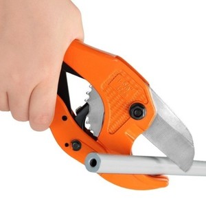 KENDO Ratchet PVC <b>Pipe</b> <b>Cutter</b> 42 mm Diameter Cutting & Forming Tool - Product Image 4