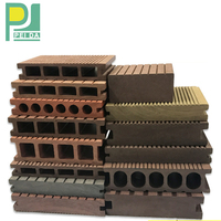 Polypropylène en plastique uni imperméable, pont d'extérieur en bois, de haute qualité