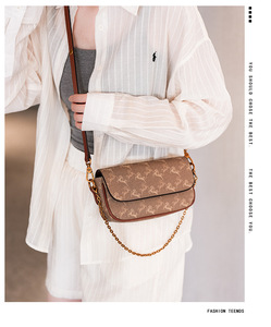 <span class=keywords><strong>Sac</strong></span> à main tendance en PU pour <span class=keywords><strong>femme</strong></span>. Avec décoration en chaîne. Peut être porté en bandoulière. - Product Image 6