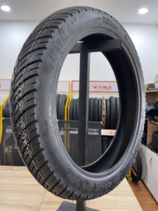 Pneu de scooter sans chambre à air KUMATIRE K334 100/90-17 Performance urbaine pour l'Asie du Sud-Est, le Moyen-Orient et l'Amérique latine - Product Image 2