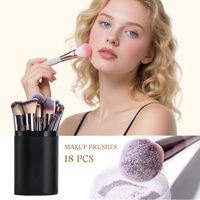 Échantillons gratuits Ensemble de pinceaux de maquillage 18 pièces Premium Synthétique Fond de teint Poudre Ombres à paupières Fard à joues Pinceaux de maquillage avec étui noir