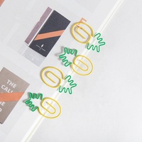 Clips de papel en forma de piña