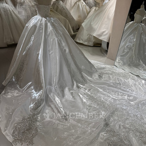 Dw0227 Stunning Strapless Ruched Mirror Satin <b>Silver</b> Vine Applique Modern Beaded Floor-Length Mermaid/Trumpet <b>Wedding</b> <b>Dress</b> - Product Image 5
