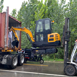 HT18 Chinese <b>Cheap</b> Mini Excavator With Swing Boom, Close Cab & Free <b>Buckets</b> with Hydraulic Joystick - Product Image 3