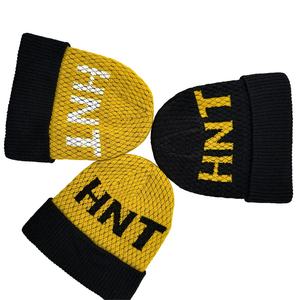 Bonnet en tricot gaufré Hiver 2024, design tendance, bord côtelé nid d'abeille, accessoires de mode unisexe, pour les voyages d'affaires - Product Image 1