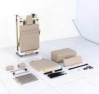 Lits de Pilates pliables portables de luxe, équipement de gym pliable, reformer en bois pliable beige