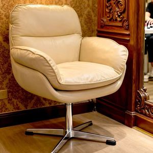 Juego de Sillas de Manicura de Estilo Moderno para Salón de Uñas, Silla de Maquillaje y Computadora Cómoda y de Lujo Ligero en Venta al Por Mayor - Product Image 4