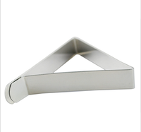 Pinces de table triangulaires classiques en acier inoxydable argenté, supports de nappe flexibles pour pique-nique et extérieur