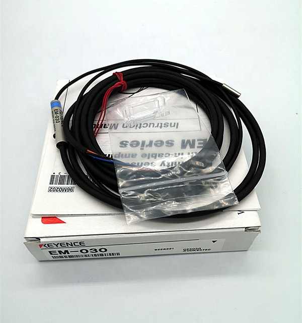 KEYENCE EM-030ケーブル内アンプ付き近接センサーf3、NPN新品 