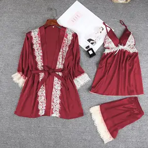 Toptan üç adet elbise seti olgun saten kimono elbise + şort + yelek yumuşak pijama seksi iç çamaşırı kadın pijama