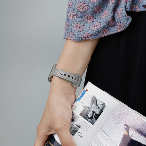 สายนาฬิกาหนังแบบบาง<span class=keywords><strong>2023</strong></span>สำหรับ <span class=keywords><strong>Apple</strong></span> <span class=keywords><strong>Watch</strong></span> 7 6 5 <span class=keywords><strong>SE</strong></span> สายหนังแท้สำหรับ iWatch 38/40/41/42/44/45มม. สำหรับสุภาพสตรี - Product Image 5