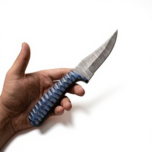 Couteau à lame fixe Drop Point en acier Damas forgé, manche en bois Pakka bleu, personnalisable pour la chasse, le camping et la survie, garantie 3 ans - Product Image 1