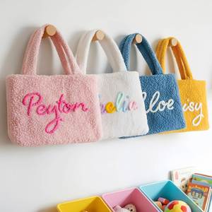 Sac fourre-tout personnalisé en fourrure pour femmes, sacs à bandoulière mignons et duveteux pour enfants, sac à main brodé avec nom - Product Image 2