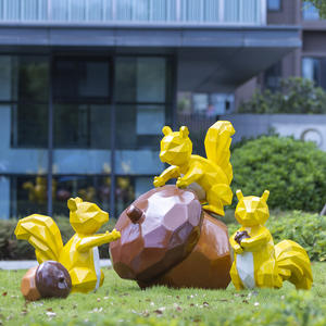 Adornos de jardín ecológicos para exteriores, ardilla geométrica, escultura de fibra de vidrio, modelo Animal simulado, césped comunitario verde - Product Image 2