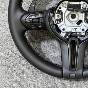 Volante Deportivo de Cuero Negro M Performance para <span class=keywords><strong>BMW</strong></span> 320 <span class=keywords><strong>525</strong></span> F10 F12 F22 F32 F20 F30 F15 F25 F07 F01 F82 M3 M4 M5, Accesorios para Automóviles - Product Image 4