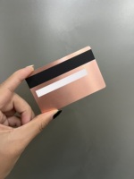 Carte de crédit en métal en acier inoxydable vierge de 0,8 mm avec puce intégrée pour personnalisation ultérieure