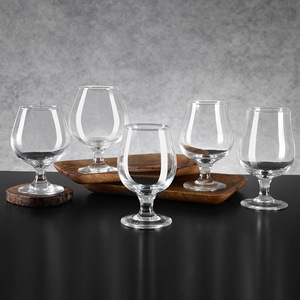 Verres <span class=keywords><strong>à</strong></span> <span class=keywords><strong>bière</strong></span> en forme de tulipe <span class=keywords><strong>à</strong></span> pied, fabriqués <span class=keywords><strong>à</strong></span> la machine, personnalisés, pour <span class=keywords><strong>anniversaire</strong></span>, 13 oz (390 ml), fournis par l'usine - Product Image 2