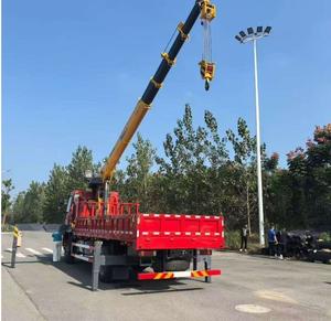 Grue de chantier flexible 36t GSQS350-5 360kN.<span class=keywords><strong>m</strong></span>, grue montée sur camion, grue de camion pour la construction routière - Product Image 1