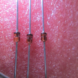 Haute Qualité Composants Électroniques <span class=keywords><strong>1N4734</strong></span> - Product Image 1