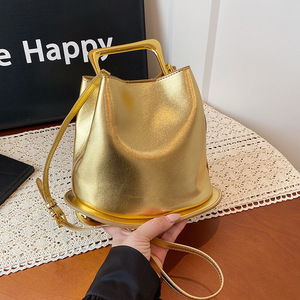 Bolsos de Mano de Moda para Mujer, Bolsos de Hombro de Cuero PU Multicolor con Asa de Metal, Bolsos Cruzados con Logotipo Personalizado - Product Image 6