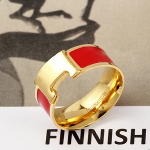 Bague de luxe en acier inoxydable plaqué or 18 carats avec lettre H pour femme - Product Image 4