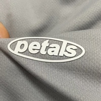 Étiquette en silicone 3D personnalisée de haute qualité pour vêtements, logo de marque de mode, impression de nom de marque sur étiquette en caoutchouc