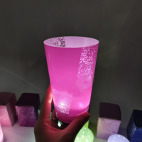 Gobelet en plastique lumineux à LED activé par l'eau pour discothèques, verre à boire clignotant pour fêtes
