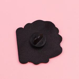 Broches en métal en gros, motifs animaux (<span class=keywords><strong>chat</strong></span>, chien) et citations, impression UV, broches créatives avec lettres anglaises, épingles de mode pour vêtements - Product Image 5
