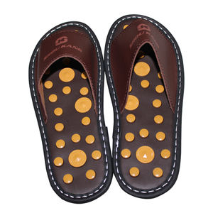 Chaussons en cuir Chaussons en pierre Tomalin points de massage sur la plante des pieds - Product Image 2