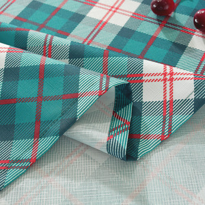 Mantel Navideño a Cuadros, Impermeable y Resistente al Aceite, con Diseño de Rejilla Impresa, para Mesa de Comedor y Mesa de Centro, Suministro de Fábrica - Product Image 6