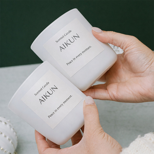 Velas Aromáticas de Larga Duración Hechas a Mano por AIKUN Factory para Dormitorio, Oficina, Ambiente Romántico, Venta al por Mayor - Product Image 1