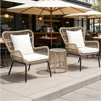 Ensemble de canapés d'extérieur modernes en acier inoxydable confortables avec table basse et table à manger, résistant aux intempéries, 2 places, pour hôtel et villa