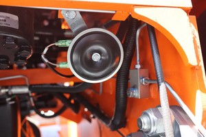 Montacargas Diésel de 10T de Alta Resistencia con Certificación CE EPA, 4WD, Filtro de Aire Doble, Alto Rendimiento, Altura de Elevación de 3-6m - Product Image 4