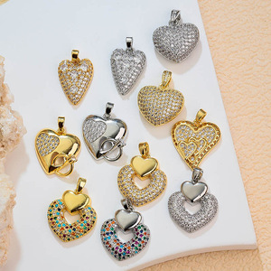 Ciondolo con cuore d'amore carino con strass di cristallo per donne e ragazze - Product Image 1