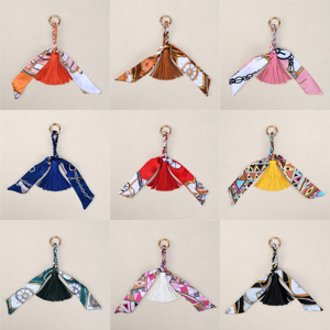 Сумка для ключей из искусственной кожи Tianxin в стиле аниме с подвеской в виде лошади - Product Image 3