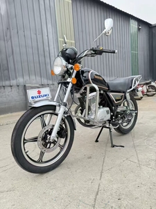 La Motocicleta <span class=keywords><strong>Suzuki</strong></span> de 125cc es Eficiente <span class=keywords><strong>en</strong></span> Consumo de Combustible y Puede Usarse Tanto para el Transporte de Pasajeros como para el Transporte de Carga. - Product Image 3