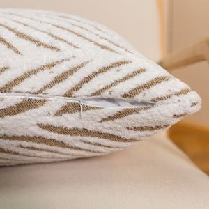 Cuscino di Lusso 45 X 45, Federa Geometrica Europea, Morbido al Tatto, per Decorazione Divano, Portatile - Product Image 6