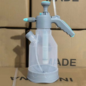 Pulverizador de Bomba de 2 Litros Transparente, Pulverizador Manual para Riego de Jardín y Plantas con Vaso Medidor - Product Image 4