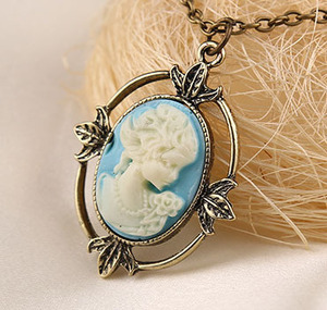 Collar al por mayor vintage Katherine Beauty Head Pendant, joyería retro de moda, collar de The Vampire Diaries para hombres y mujeres - Product Image 6