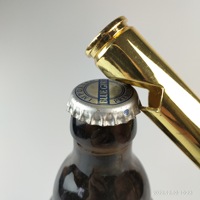 Décapsuleur de bouteilles de bière et de vin personnalisé avec logo, porte-clés tendance, résistant, or/noir, promotion du réveillon du Nouvel An, cadeau