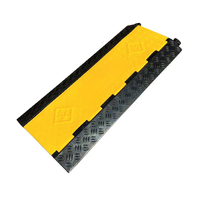 Couvercle de protection de câble en caoutchouc et plastique à 4 canaux en PVC robuste pour chemin de câbles