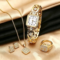 Ensemble de bijoux montre à quartz chic urbain moderne pour femme, collier pendentif en cristal pavé tendance, boucles d'oreilles et bague, favori des influenceuses