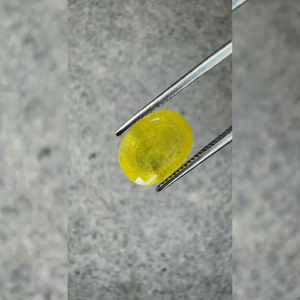 Zafiro Amarillo Natural de Bangkok Certificado por IGITL de 4.17 Ct, Corte Ovalado, Gema Suelta para Anillo, Colgante, Joyería Fina - Product Image 1